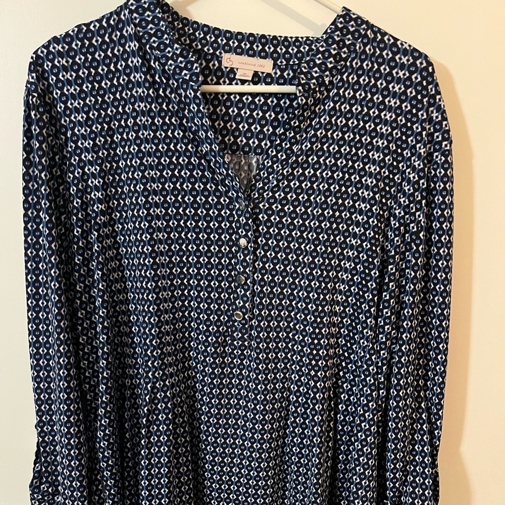 db established 1962 XL Navy Blue Patterned Women's Top